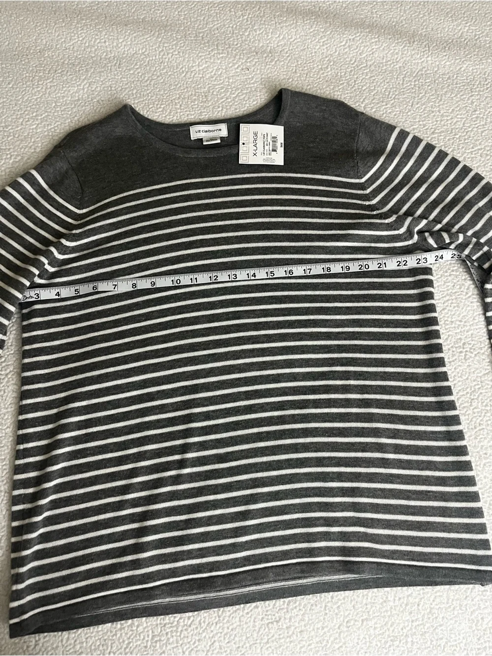 Liz Claiborne Gray & White Striped Long Sleeve Top - Picture 5 of 6